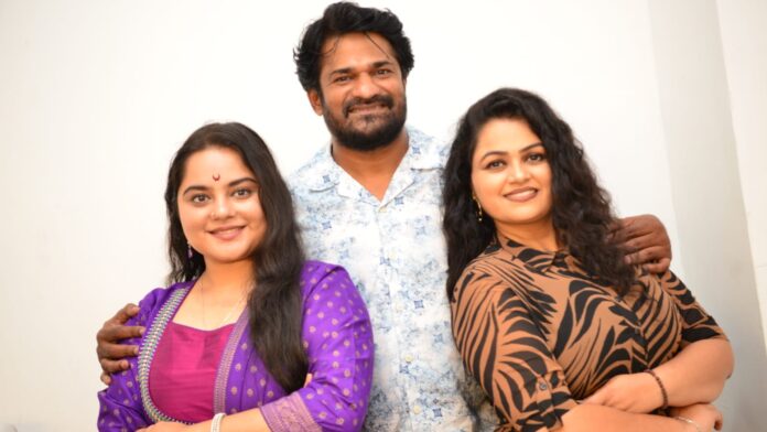 HIKORA TRAILER LAUNCH TRIO