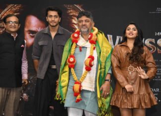 D.K. SHIVAKUMAR WISHES SAMARJIT LANKESH AT VRISHABHA EVENT