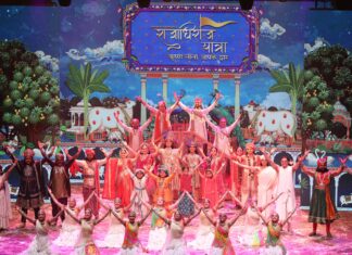 ‘RAJADHIRAJA YATRA’ DRAWS CROWDS IN BENGALURU; FINAL DAY SHOWS SOLD OUT