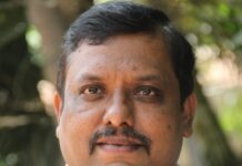 JAGADISH KUMAR S GETS DWARAKISH AWARD