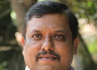 JAGADISH KUMAR S GETS DWARAKISH AWARD