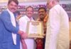 JOURNO JAGADISH KUMAR RECEIVES DWARAKISH AWARD
