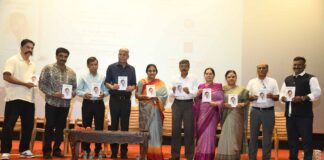 PURNIMA RAMKUMAR UNVEILS ‘NADAYOGI DR RAJKUMAR’ BOOK
