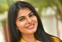 PAAVANA GOWDA COP IN ‘DEAR HUSBAND’